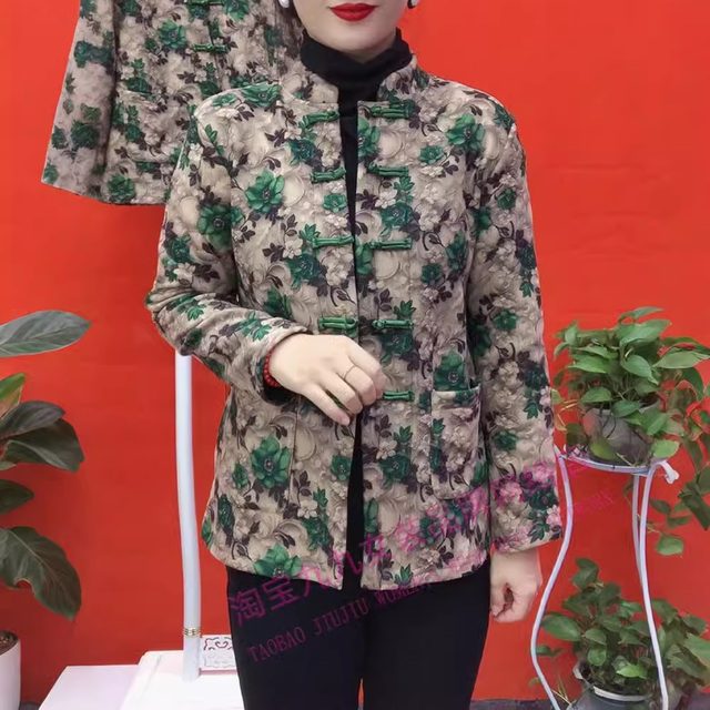 Three-dimensional flower plate buckle double pocket two-wear cardigan jacket for women autumn and winter new mother's clothing retro plus velvet warm shirt