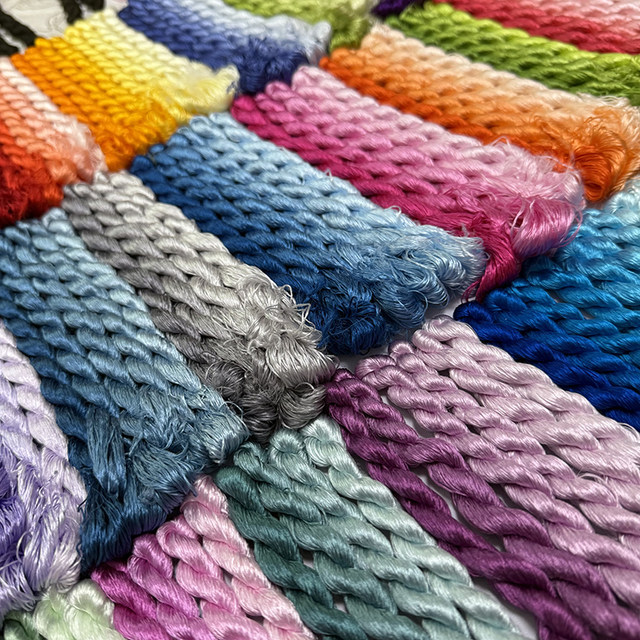 Silky and easy to comb!! Small 100-meter full-color untwisted, split-free silk thread, intangible velvet floral thread, floral twine