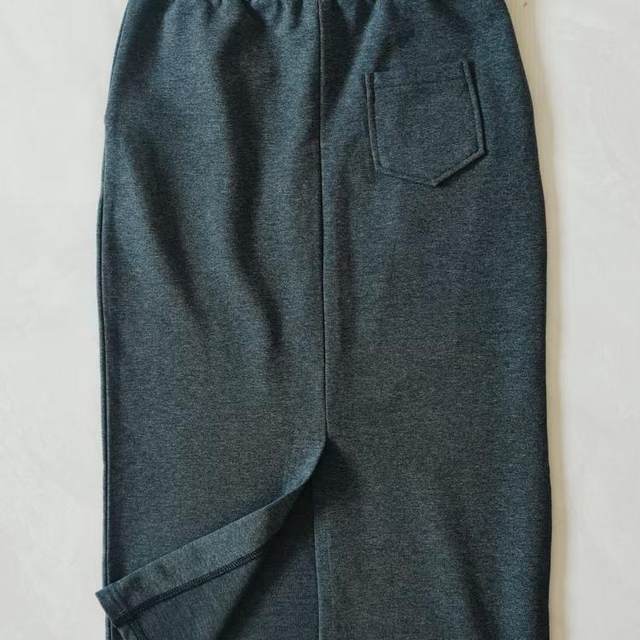 New cotton solid color skirt for women with elastic high waist rear slit midi skirt casual sports straight skirt with pocket
