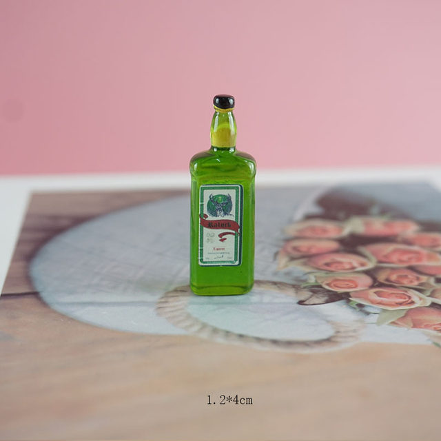 Creative mini simulation small wine bottle foreign wine bottle diy cream epoxy mobile phone case decorative jewelry accessories
