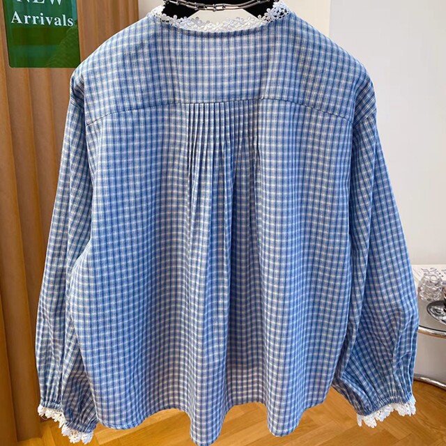 Blue small plaid shirt for women 2025 spring new loose short lace lace design lantern sleeve top