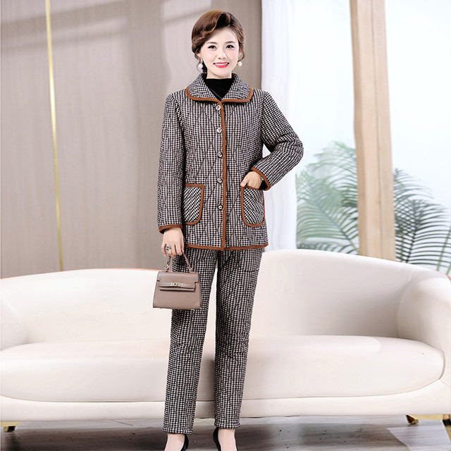 Mom's new winter casual cotton jacket and cotton pants for women two-piece suit fashionable plush plush thickened plaid cotton jacket suit
