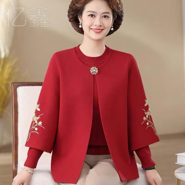 Mom's autumn clothes new knitted two-piece suit top middle-aged and elderly women's autumn and winter thick coat noble sweater cardigan
