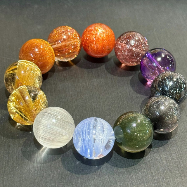 
Aurora Super Seven Gold Strawberry Tourmaline Gold Sun Aquamarine Moonstone Blonde Crystal Rabbit Hair Citrine Sea Pattern Stone