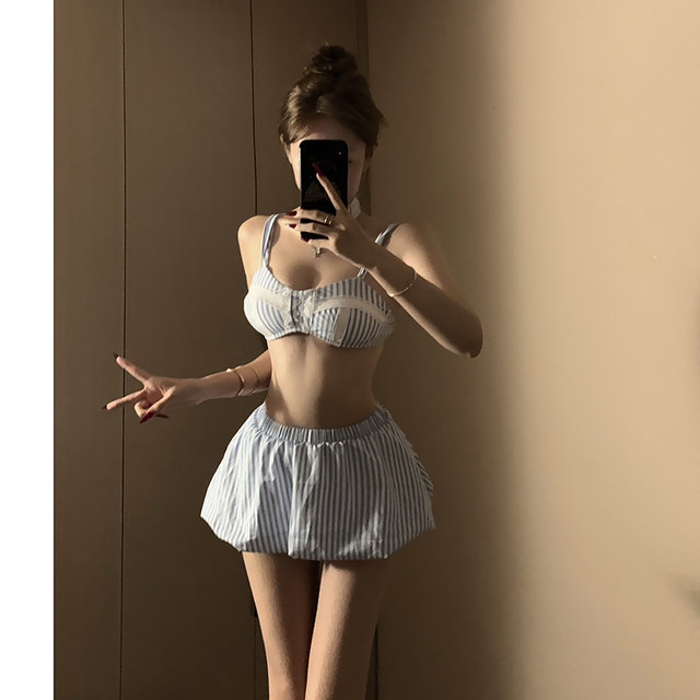 New skirt-style bikini split swimsuit for women, high-end, small breasts, sexy, pure desire, island resort, hot spring student