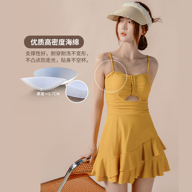 Swimsuits for women in hot springs for high-end 2025 new women's beautiful slightly fat and one-piece flat corners small swimsuit