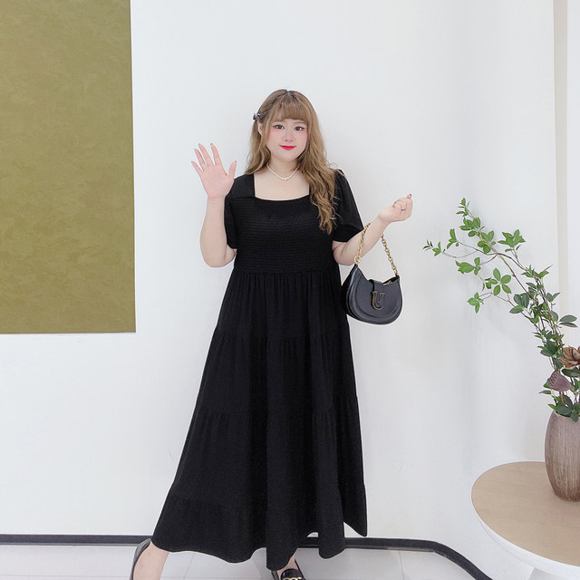 300Jin [Jin equals 0.5 kg] Fat Yingying extra-large size women's clothing, fashionable and elegant little black skirt, short-sleeved thin cake dress
