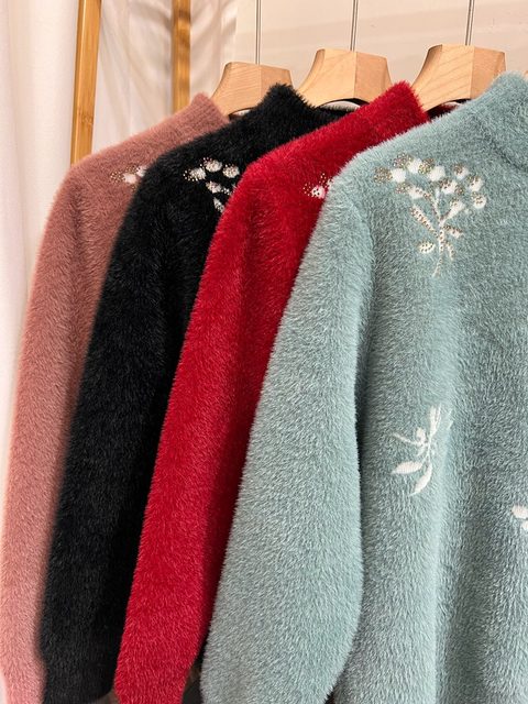 Winter high-end thickened mother's clothing, extra large size loose knitted imitation mink velvet, middle-aged and elderly half turtleneck pullover sweater