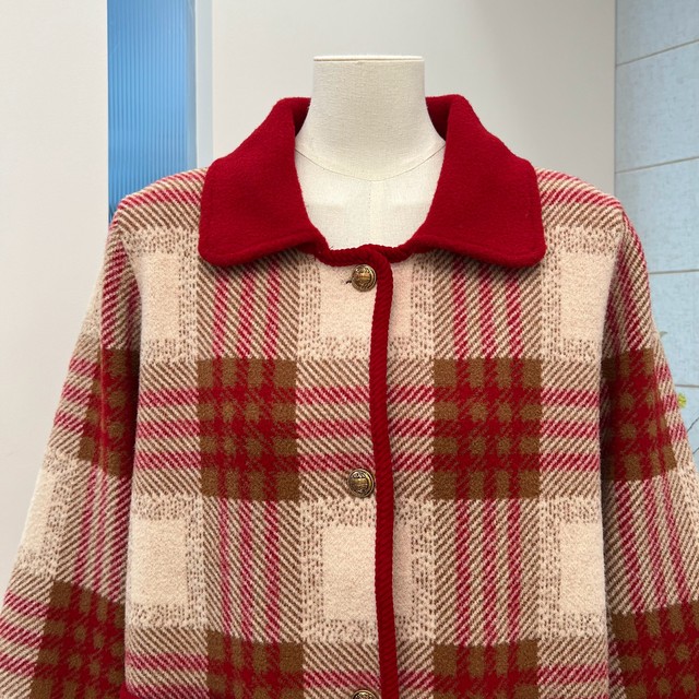 Mom's plaid woolen coat, women's lapel autumn and winter new style, versatile and versatile knitted cardigan for middle-aged and elderly people