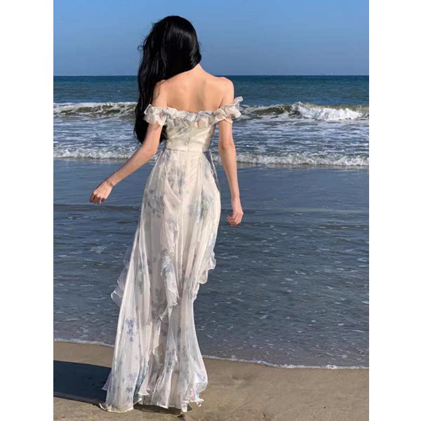 French ruffled beach short-sleeved dress new seaside vacation style high-end fairy flowing suspender skirt
