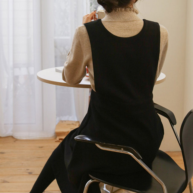 Cable round neck, V -neck duo vest skirt without sleeve vest skirt spring autumn and winter new woolen woolen dress gentle long skirt
