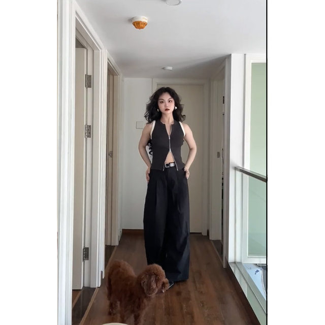 Gray double-zipper round neck slim knitted vest for women design slim and slim sweet and cool contrasting sleeveless top