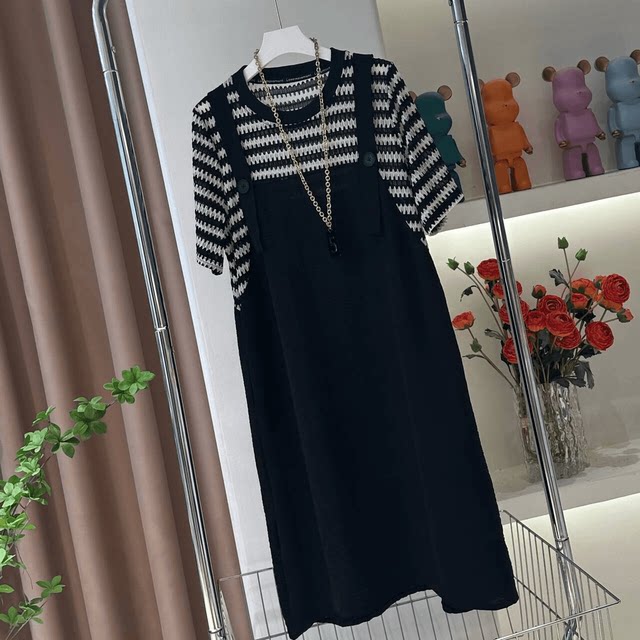 Fat sister's large size slimming fake two-piece round neck short-sleeved dress in summer loose Korean style fashionable spliced midi skirt