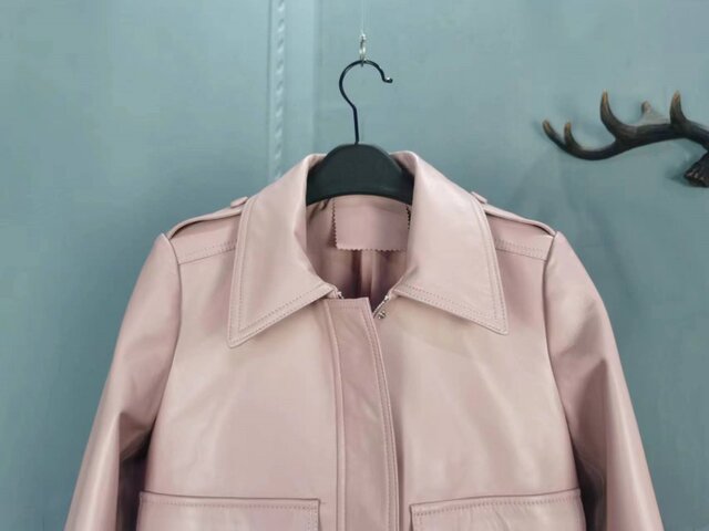 Haining 2025 spring new genuine leather sheepskin leather jacket for women's neck pink short jacket makes you look slim