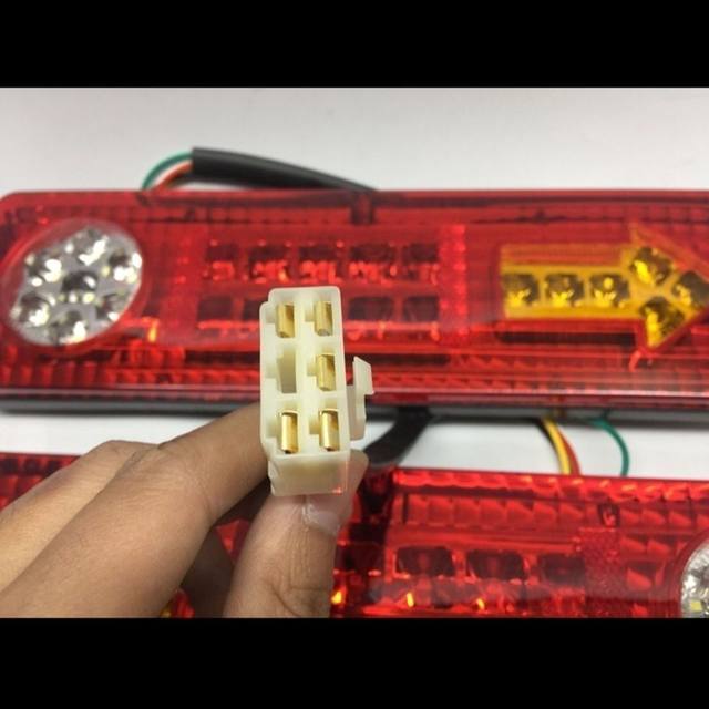 Three-wheeled motorcycle taillight Zongshen Wanhu tricycle rear taillight brake light turning light LED light super bright 5 lines