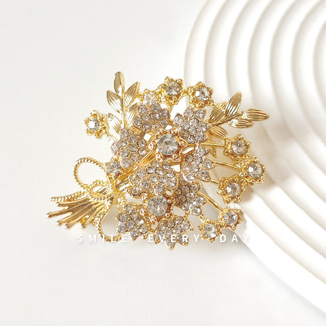 Money Tree Brooch Women's Autumn and Winter High-end Exquisite Fashion Corsage High-end Light Luxury Suit Sweater Coat Pin Style