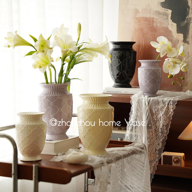 Relief ceramic high-temperature vase crafts home furnishings water-raised flowers living room decorations French cream style medieval