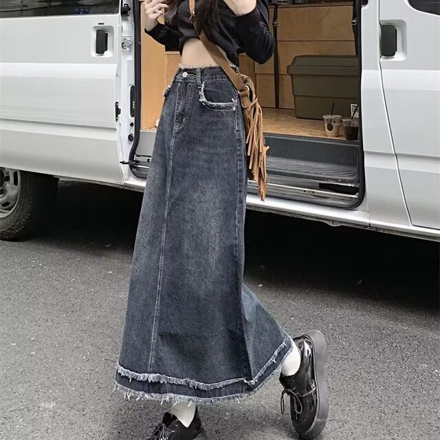 2023 large size fat mm high waist mid-length old denim skirt for women loose and slim small hip-covered skirt