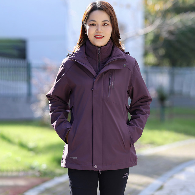 Fashionable and fashionable mother autumn and winter jacket with velvet inner liner warm three-in-one windbreaker on two-piece purple
