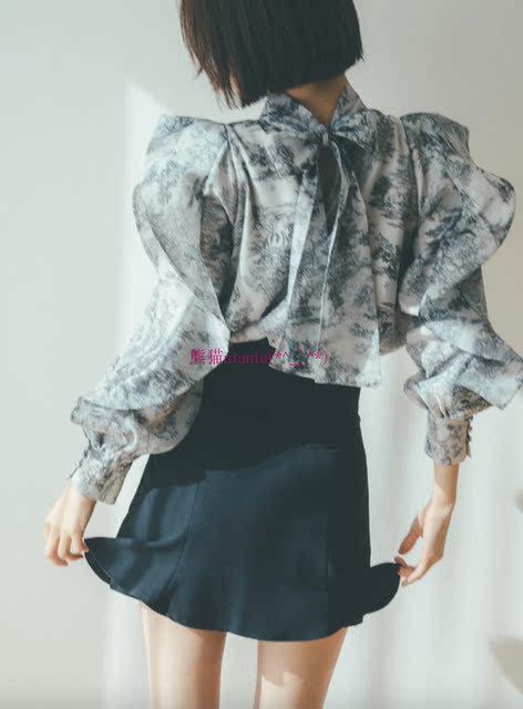 Female! Unique original S home high-waisted ruffled trumpet mini skirt