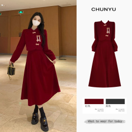 Large size can usually wear new Chinese improved cheongsam dress autumn and winter red velvet toast to return to the door dress