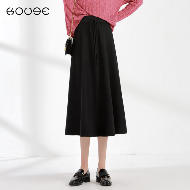 Black knitted skirt for women in autumn and winter 2024 new pleated skirt mid-length high-waisted a-line tie-fitting umbrella skirt