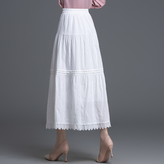 White skirt umbrella skirt for women 2025 spring new French spliced ​​lace edge cover hips and slimming cake skirt long skirt