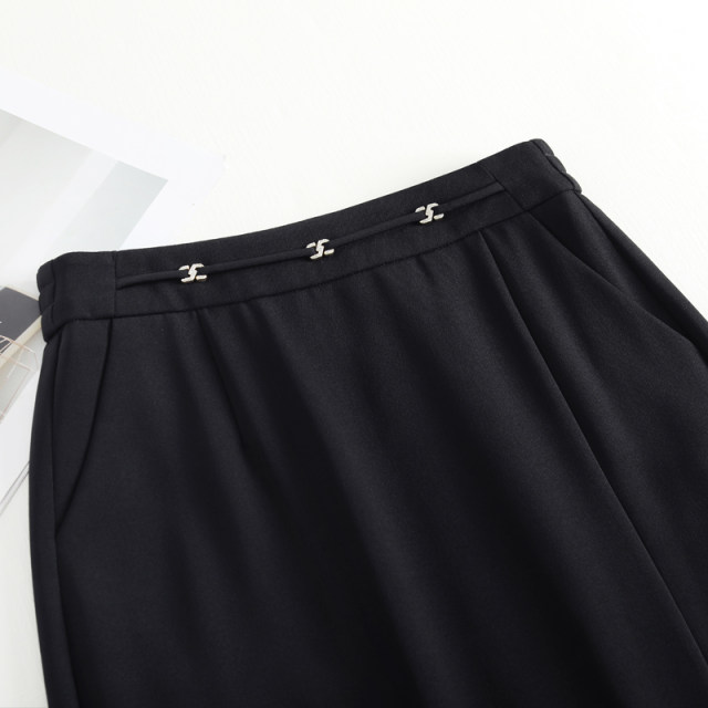 Black commuter slit skirt one-step skirt for women in summer 2025 new high-waisted slim hip skirt midi skirt
