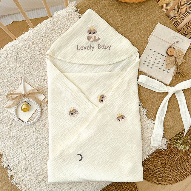 Newborn baby holding quilt in summer pure cotton thin baby out of delivery room newborn anti-shock bag