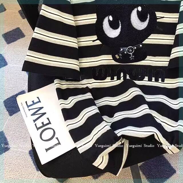 Extra large size 300Jin [Jin equals 0.5 kg] Black striped short-sleeved T-shirt for women 2025 new summer loose casual couple versatile t-shirt

