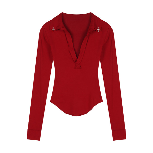 Red V -neck long -sleeved t -shirt female early autumn slimming thin bottom shirt arc hot girl unique top
