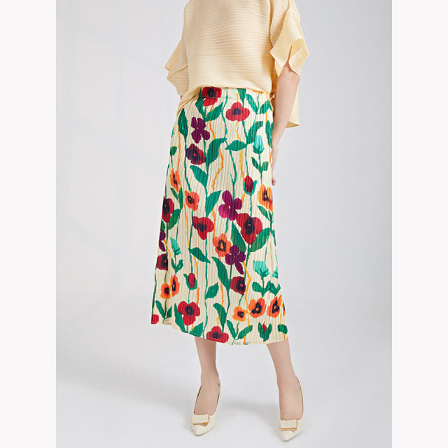 
Pleated printed skirt for women in summer 2025 new high-waisted retro temperament straight skirt versatile A-line hip-pack skirt