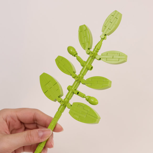 Bouquet of building blocks single immortal flowers roses sunflower DIY hand-made assembled toys to give girlfriend holiday gifts