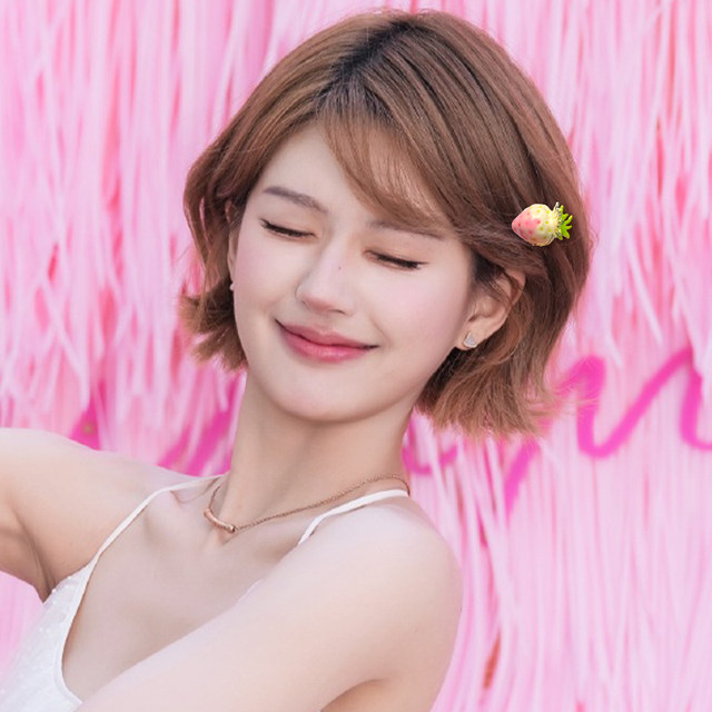 Cute Strawberry Bangs Side Clip for Women Sweet and Stunningly Designed Short Hair Clip Exquisite Small Double Ponytail Hair Accessory