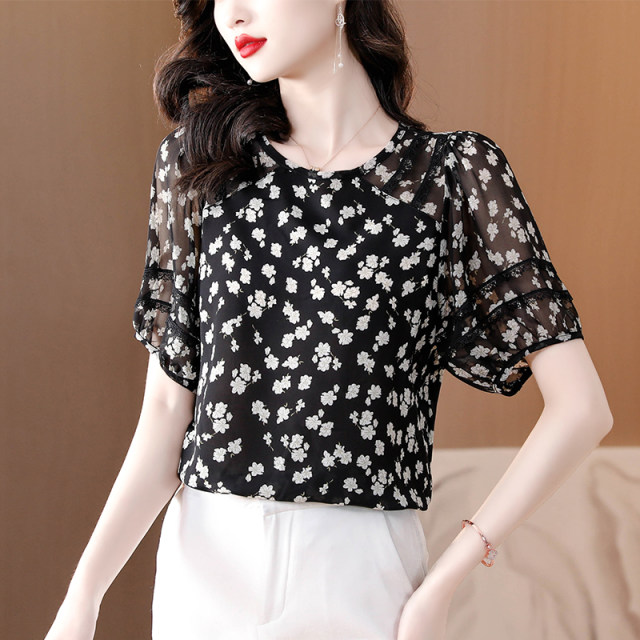 2025 summer new large-size floral chiffon short-sleeved shirt elegant and slim commuting party workplace mothers wear