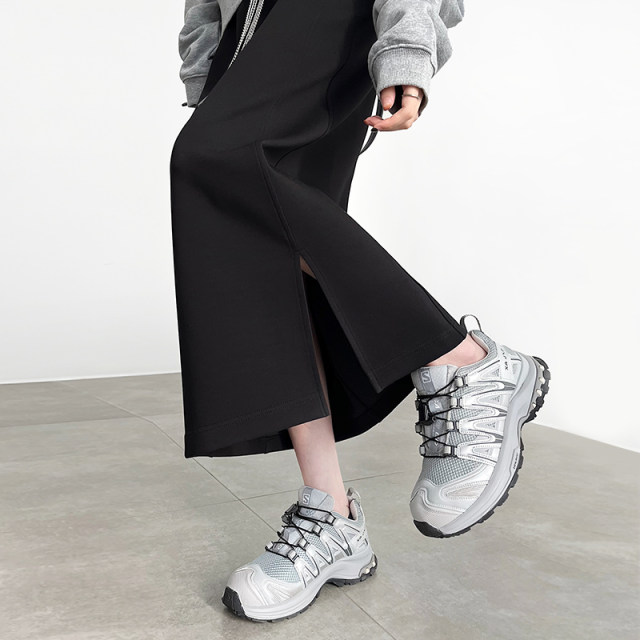 Black skirt for women in spring and autumn 2025 new style slimming hips and hips covering one-step long skirt with slit straight long sweat skirt