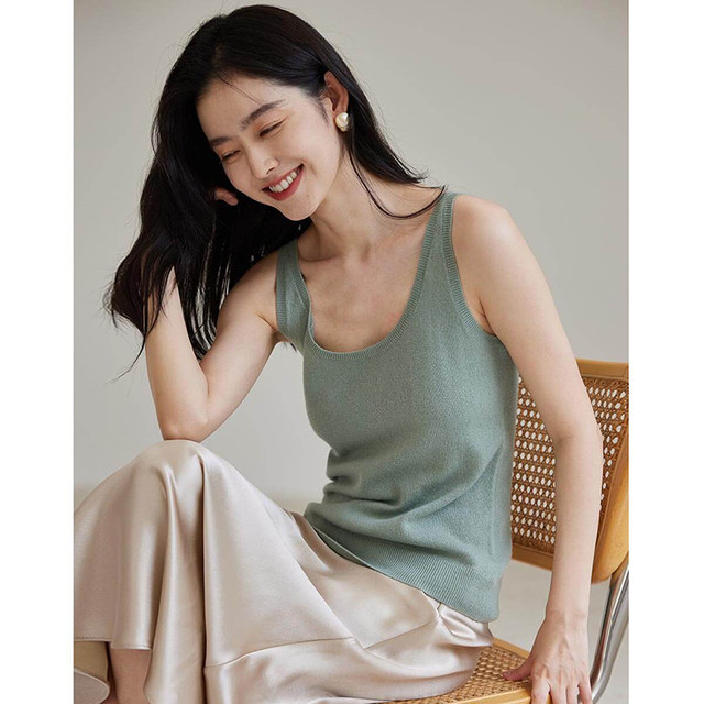 Sinoford Cashmere Suspender Women's 2025 Autumn and Winter New U-neck Slim Fit Knitted Vest Solid Color Bottoming Shirt