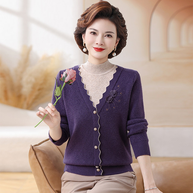 Mother's winter wool sweater top plus velvet sweater middle-aged and elderly women's winter warm holiday two-piece bottoming shirt