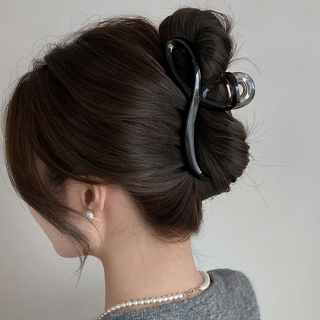 Simple and versatile water drop lines large hair clips for women with high-end temperament hair chuck hair clips for a lot of hair shark clips