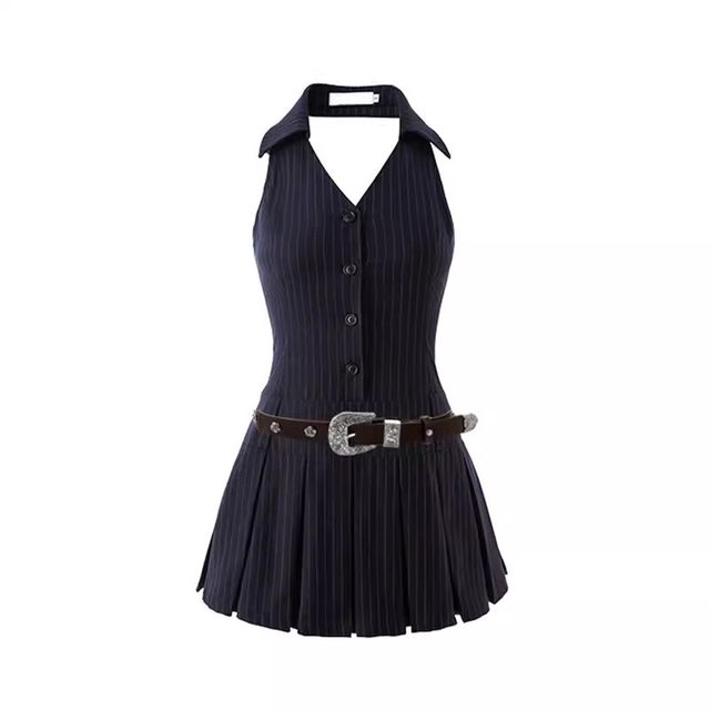 Niche design couple outfit summer 2025 Korean short-sleeved T-shirt women's dress French dress one dress one dress ins trendy
