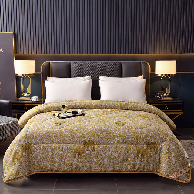 Special offer camel wool quilt with thick core in winter quilt single and double warm camel velvet quilt spring and autumn air conditioning dormitory mattress