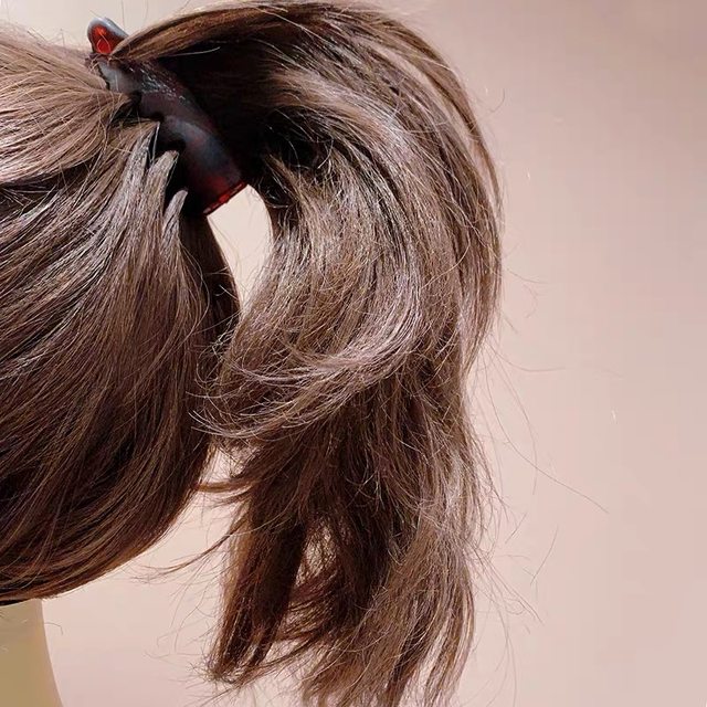 Anti-slip small banana hair clip girl hair clip vertical clip ponytail twist clip Korean hair clip hair clip