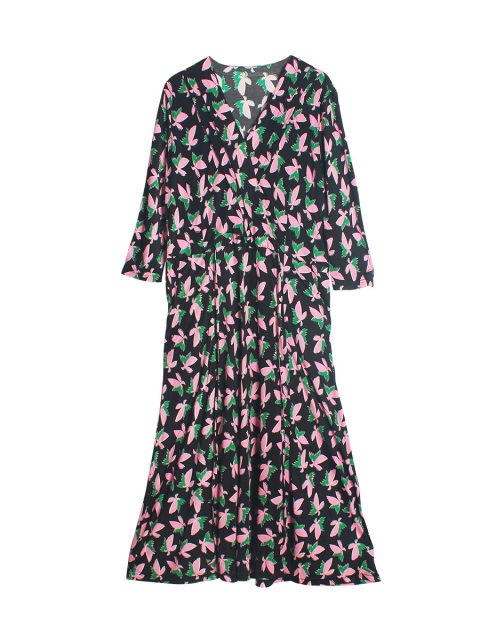 Zhen silk print seven -point sleeve dress ladies summer new V -neck silk silk knit waist waist elegant large skirt
