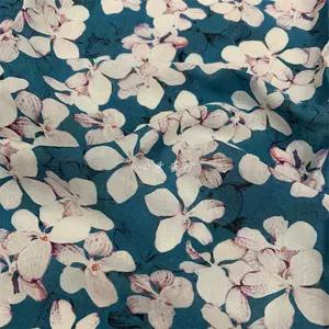 白色花底旗袍 新人首单立减十元 22年9月 淘宝海外