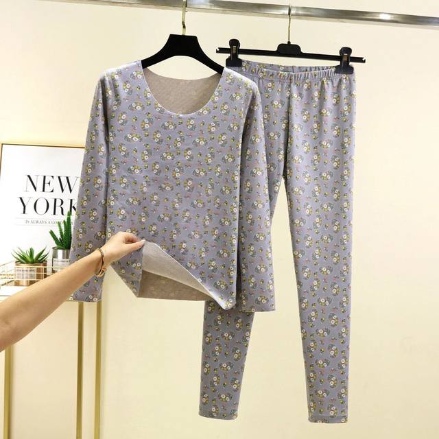 Winter DeRong self-heating thermal underwear set 2025 new floral autumn clothes and autumn trousers for middle-aged and elderly home pajamas