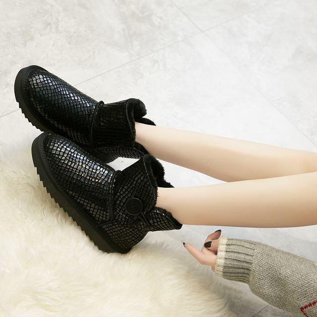 2025 new snow boots for women, fur integrated short-tube women's shoes, non-slip short boots, winter velvet cotton shoes, fashionable