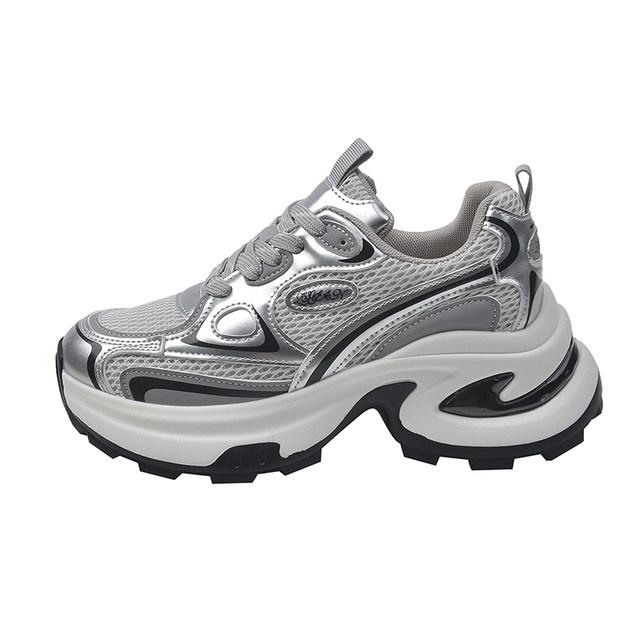 Popular versatile thick-soled dad shoes for women with small height increase 2025 super hot new autumn silver sports casual shoes