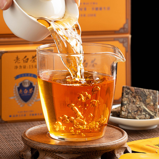 福鼎白茶　陳年老白茶　秋寿眉　350g 中国茶 福鼎白茶 陳年老白茶 秋寿眉 350g 中国茶 福鼎白茶