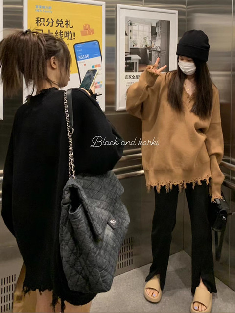 Soft and waxy Korean style lazy style sweater for women autumn and winter 2025 new loose and versatile slim V-neck knitted top