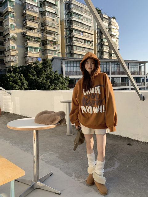 American style plush velvet thickened hooded couple sweatshirt coat for women in autumn and winter Korean lazy style loose slim hoodie top